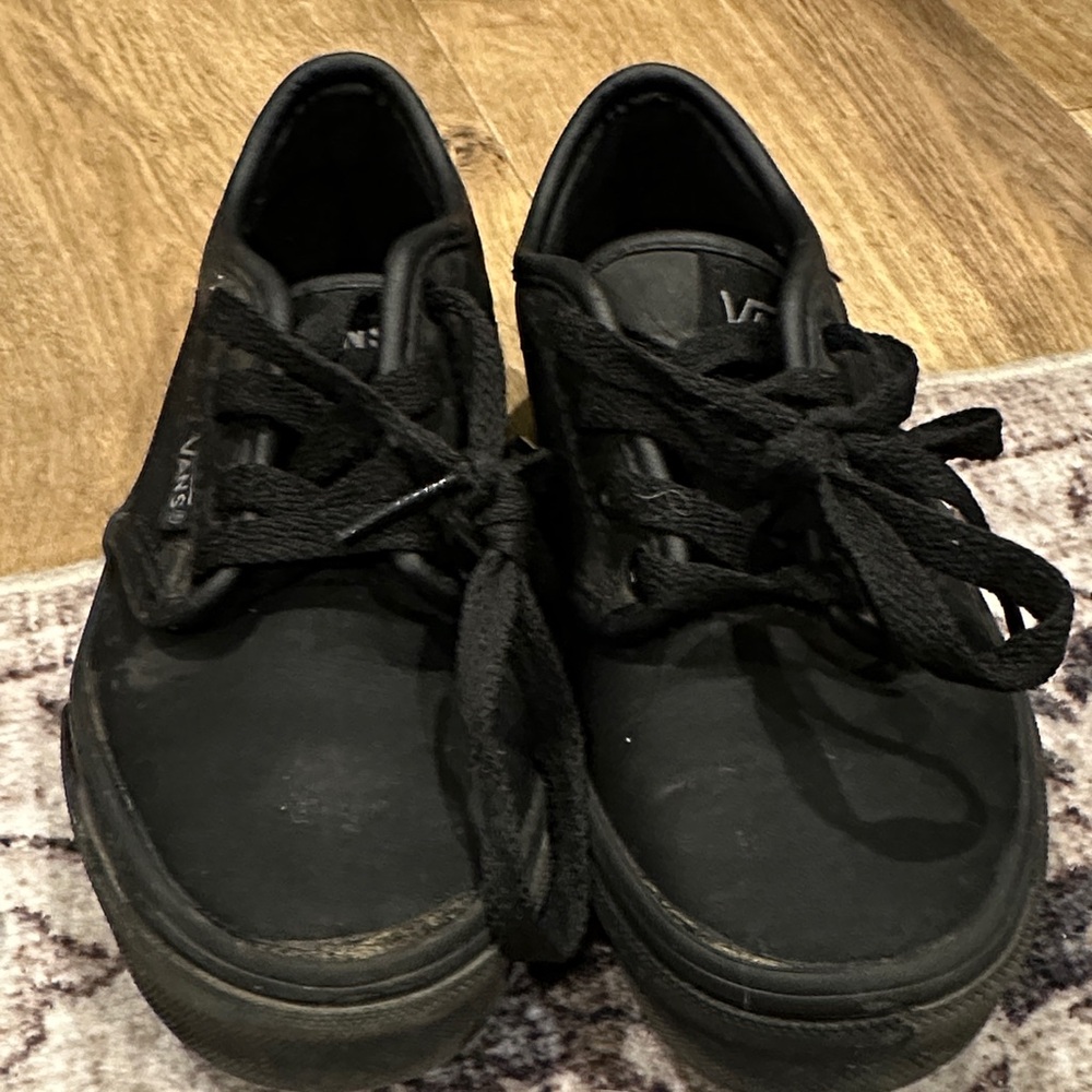Vans Men's Classic Black Sneakers